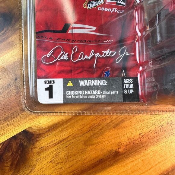 2003 ACTION MCFARLANE SERIES 1 NASCAR ACTION FIGURE DALE EARNHARDT JR #8 b3 NIB - Picture 2 of 5